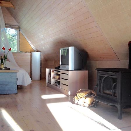 Kaju Guesthouses Nasva Ngoại thất bức ảnh