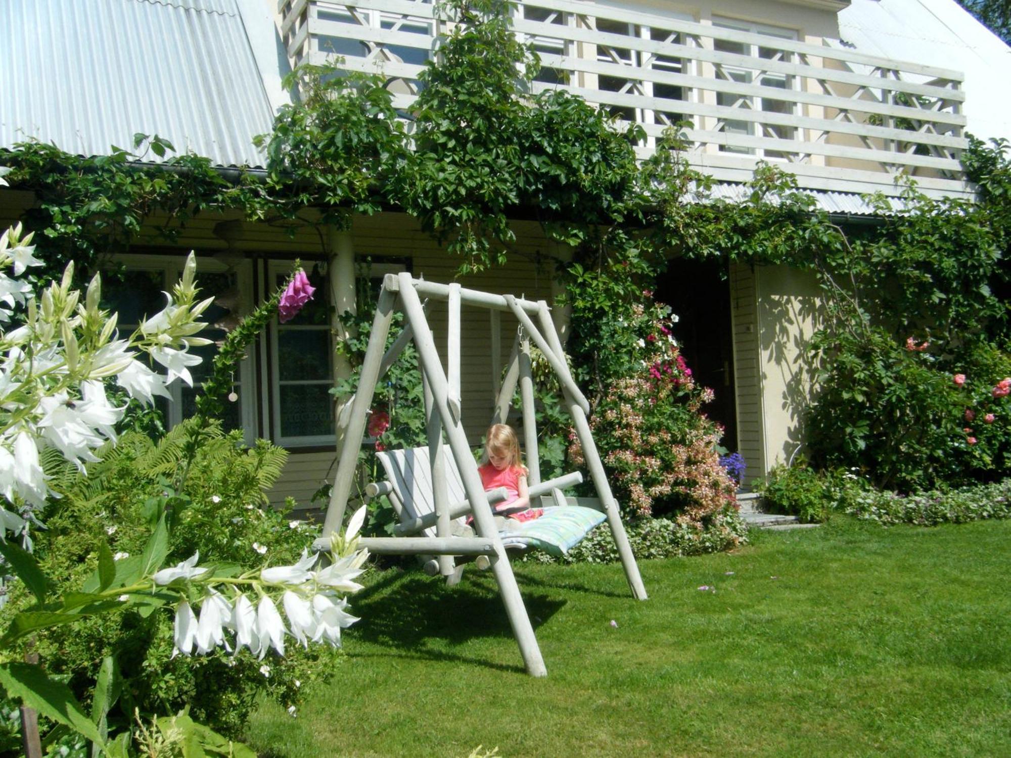 Kaju Guesthouses Nasva Ngoại thất bức ảnh