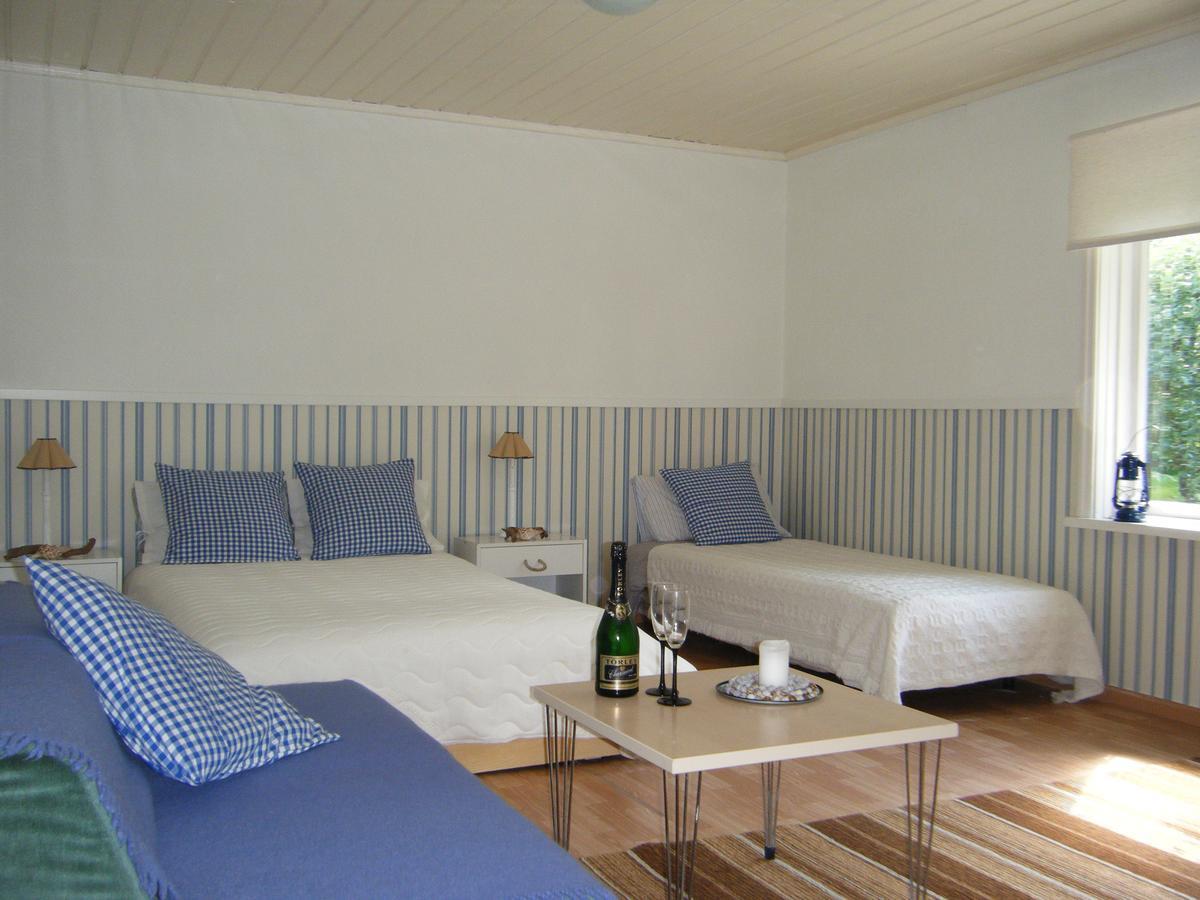 Kaju Guesthouses Nasva Ngoại thất bức ảnh
