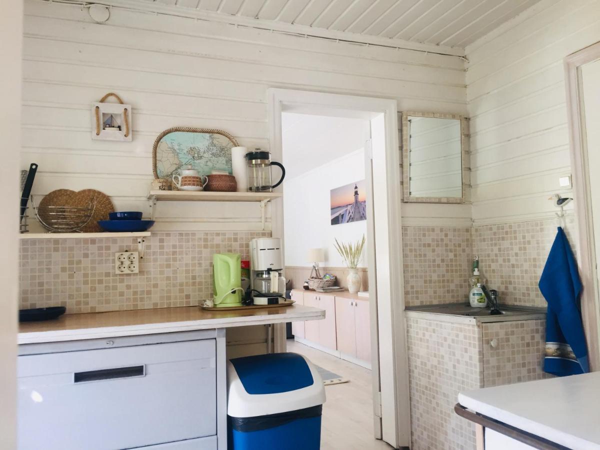 Kaju Guesthouses Nasva Ngoại thất bức ảnh